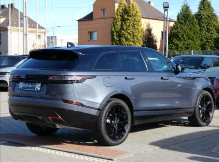 Land Rover - Range Rover Velar