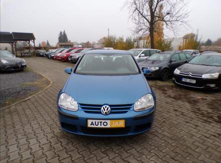 Volkswagen - Golf