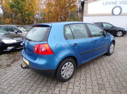 Volkswagen - Golf