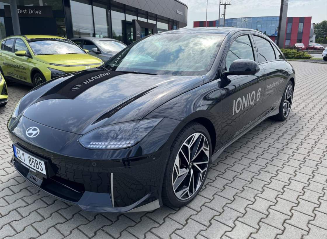 Hyundai - IONIQ 6