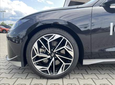 Hyundai - IONIQ 6