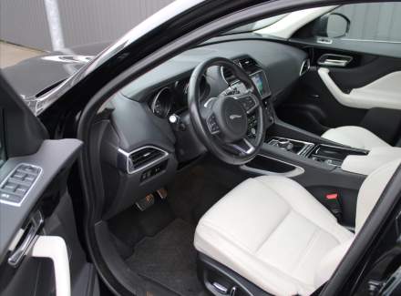 Jaguar - F-Pace