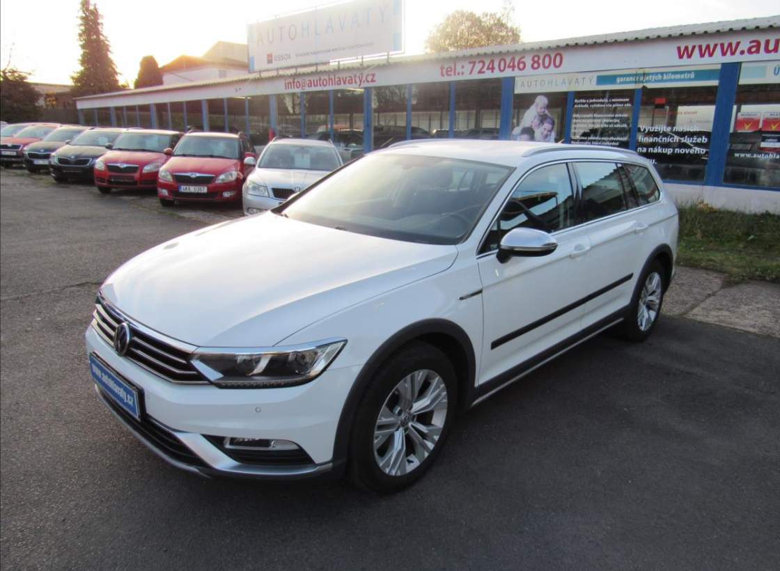 Volkswagen - Passat