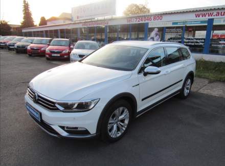 Volkswagen - Passat