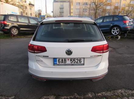 Volkswagen - Passat