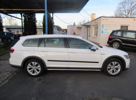 Volkswagen - Passat