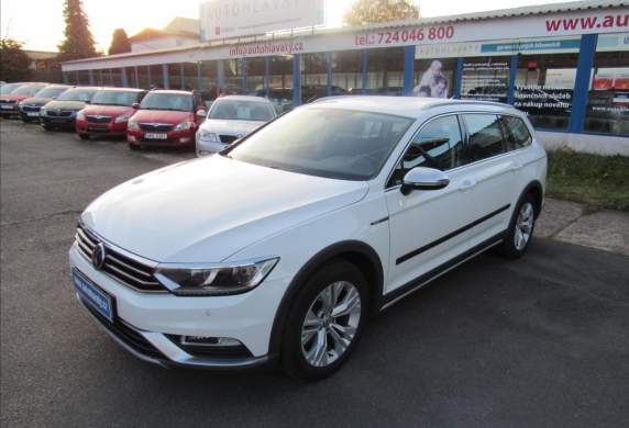 Volkswagen - Passat