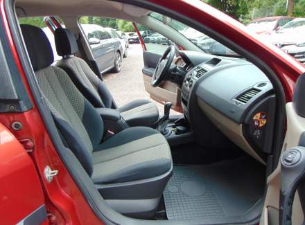 Renault - Megane