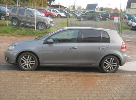 Volkswagen - Golf