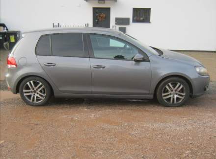 Volkswagen - Golf