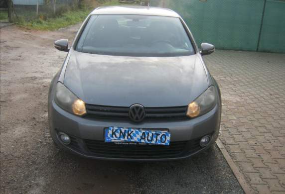 Volkswagen - Golf