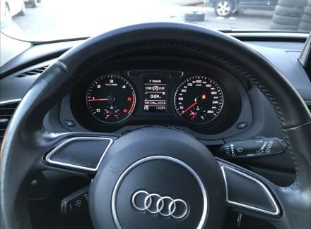 Audi - Q3