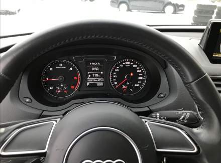 Audi - Q3