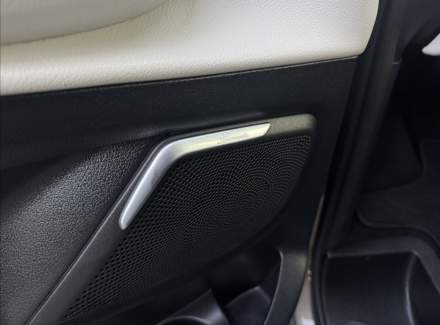 Mercedes-Benz - V-class