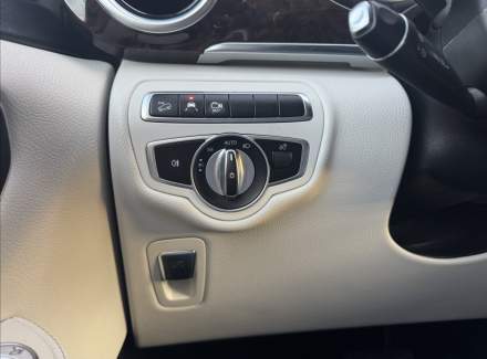 Mercedes-Benz - V-class