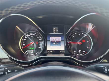 Mercedes-Benz - V-class