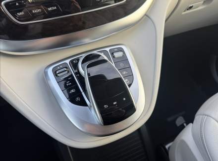 Mercedes-Benz - V-class