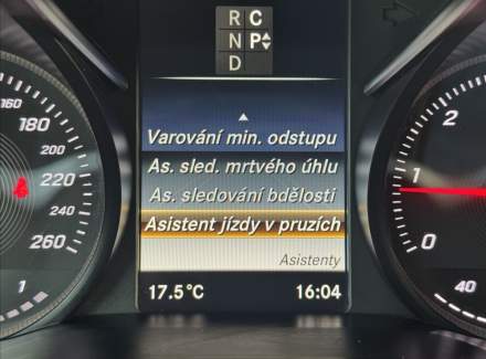 Mercedes-Benz - V-class