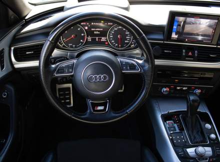 Audi - A6