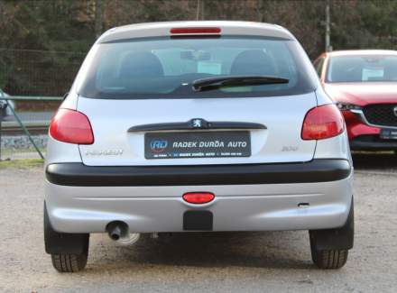 Peugeot - 206