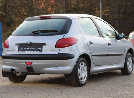 Peugeot - 206