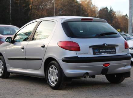 Peugeot - 206