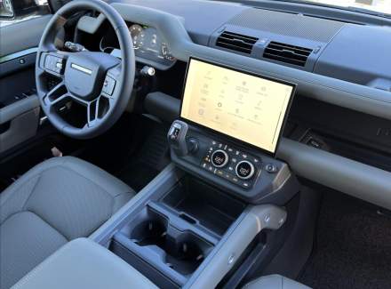 Land Rover - Defender