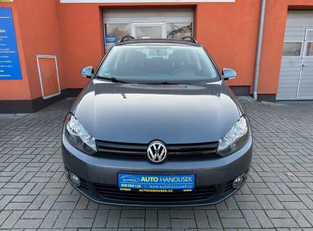 Volkswagen - Golf