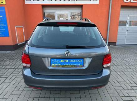 Volkswagen - Golf