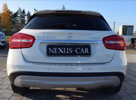 Mercedes-Benz - GLA