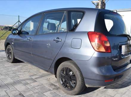 Toyota - Corolla Verso