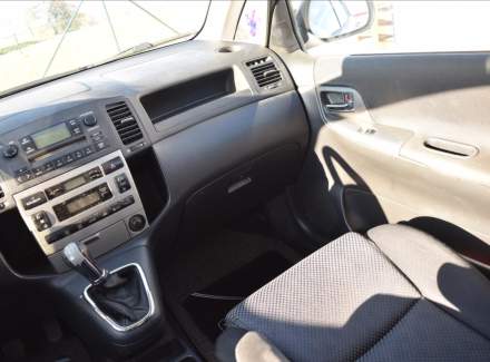 Toyota - Corolla Verso