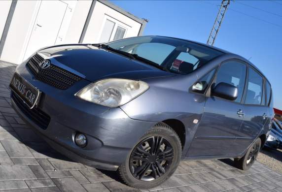 Toyota - Corolla Verso