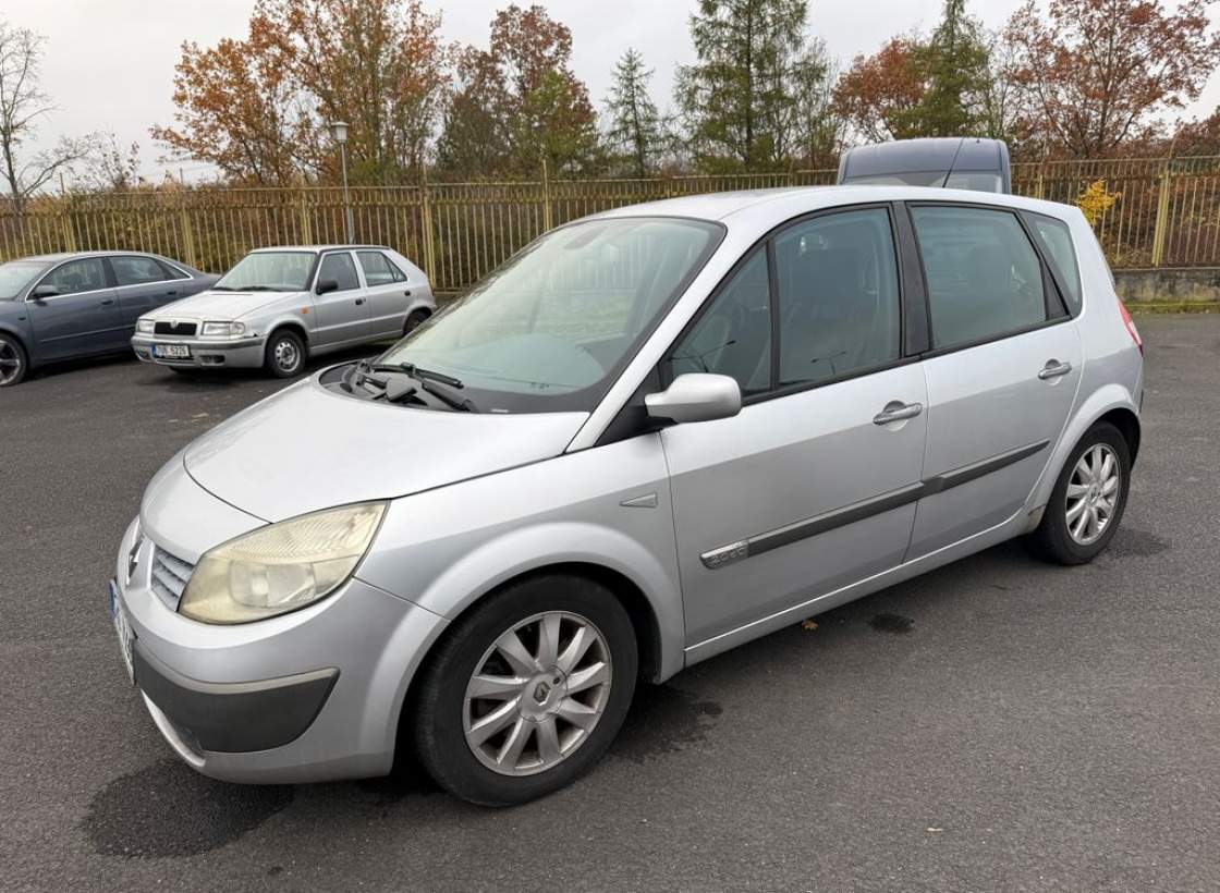 Renault - Scenic