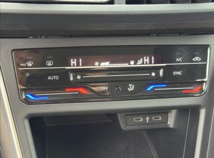 Volkswagen - Polo