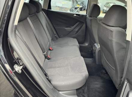 Volkswagen - Passat