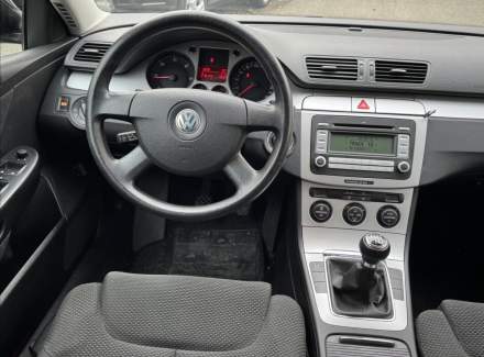 Volkswagen - Passat