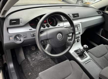 Volkswagen - Passat