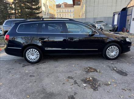 Volkswagen - Passat
