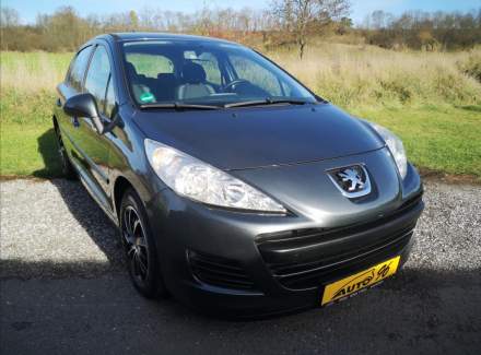 Peugeot - 207