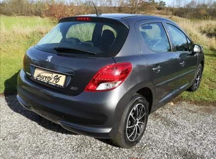 Peugeot - 207