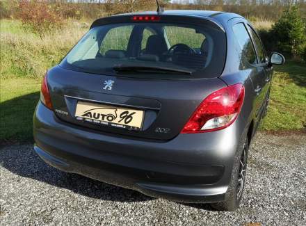 Peugeot - 207