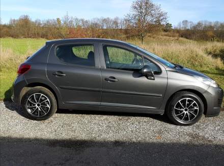 Peugeot - 207