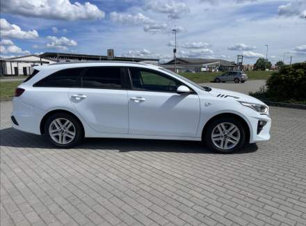 Kia - Cee'd