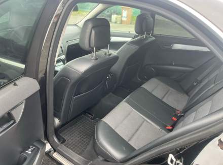 Mercedes-Benz - C-class C 200 CDI (136 Hp)