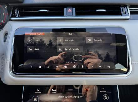 Land Rover - Range Rover Velar