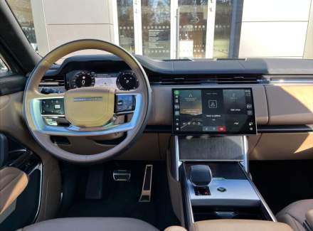 Land Rover - Range Rover