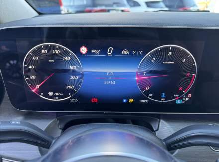 Mercedes-Benz - V-class