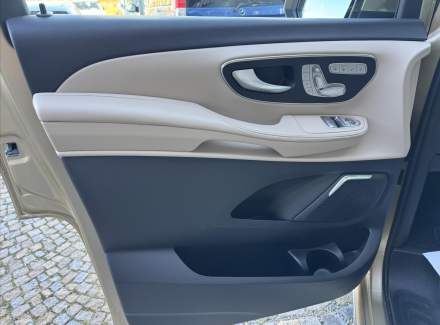 Mercedes-Benz - V-class