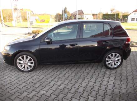 Volkswagen - Golf